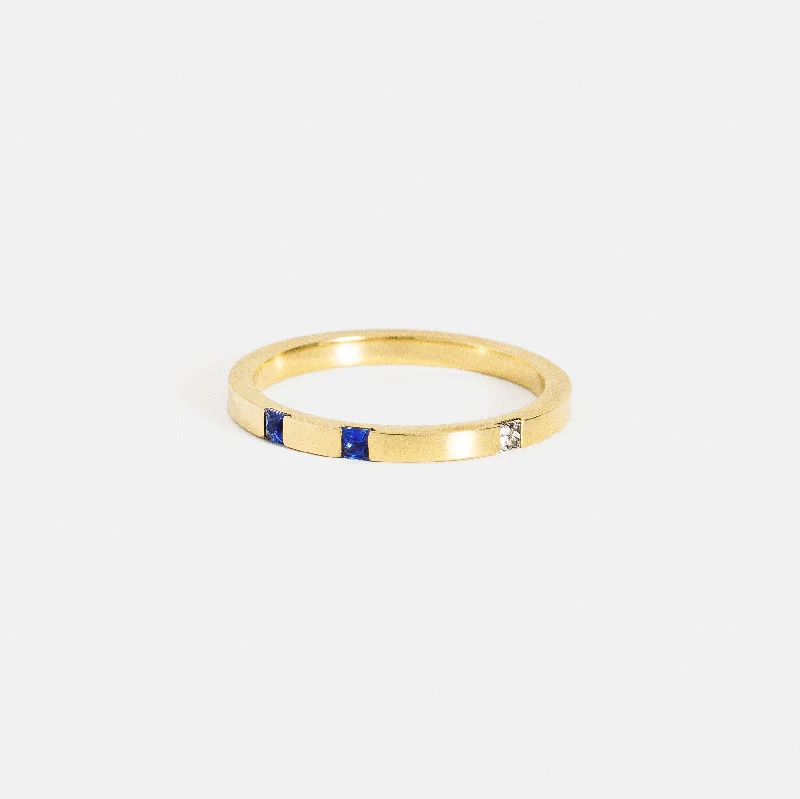 Erda Ring in Gold with Sapphires