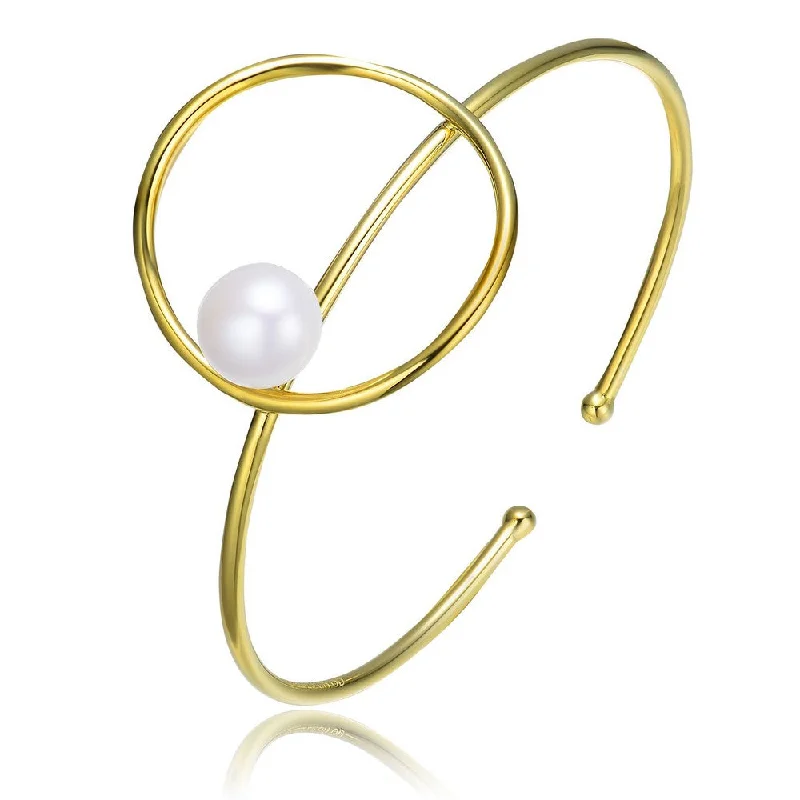 Everyday Jewelry Essentials Now On Sale Delphine Golden Circle Pearl Bracelet 