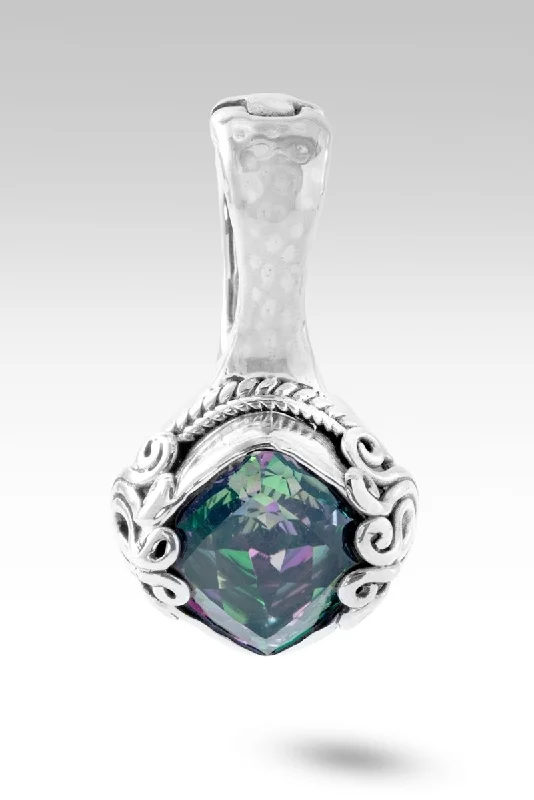 Blooming Joy Pendant™ in Chrome Chameleon™ Mystic Quartz