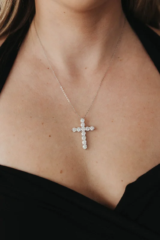 Shop Elegant Jewelry At Unbeatable Prices Margot 5.5 Carat Moissanite .925 Sterling Silver Cross Necklace