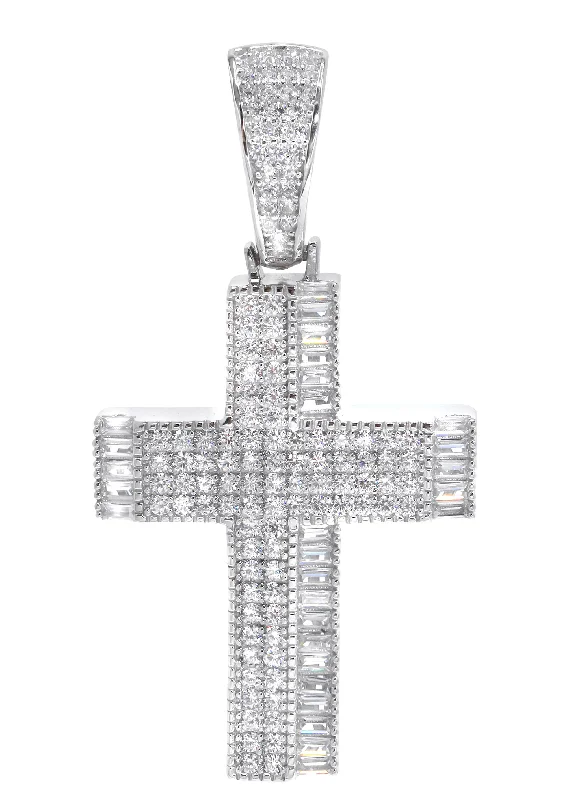 Silver Pendant - Silver Cross Pendant | Appx 8.8 Grams