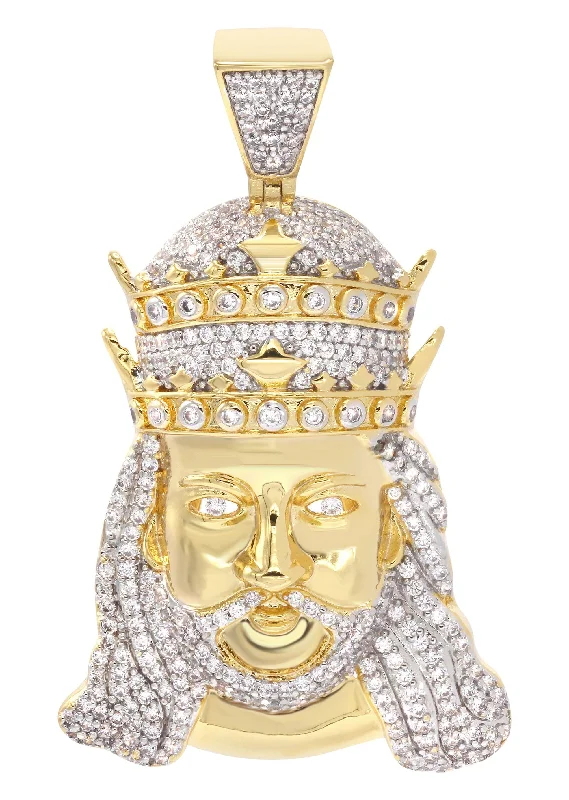 Mens Gold Plated King Pendant | 11.5 Grams