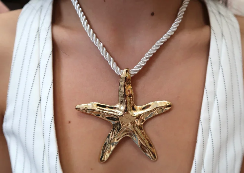 Trending Jewelry Styles Now At Limited-Time Discounts Starfish Rope Necklace